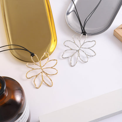 Elegant Nordic Style Commute Flower Gold Plated Silver Plated Alloy Wholesale Pendant Necklace