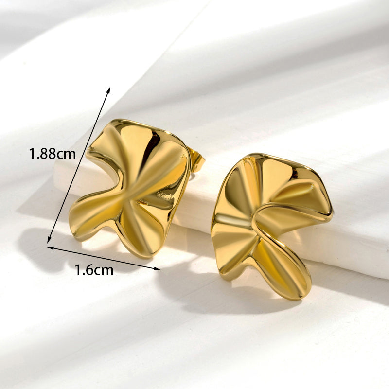 1 Pair Vintage Style French Style Simple Style Flower Plating Stainless Steel 18k Gold Plated Ear Studs