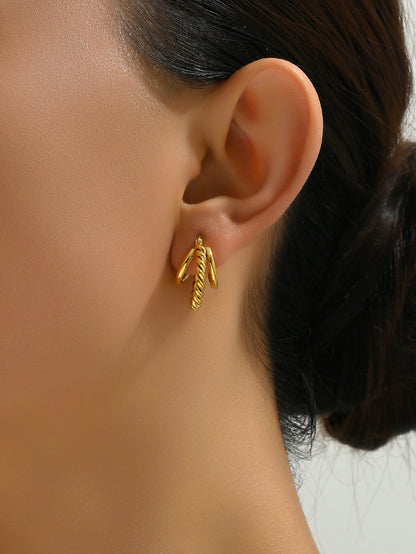 1 Pair Simple Style Classic Style Solid Color Plating Titanium Steel 18k Gold Plated Gold Plated Earrings