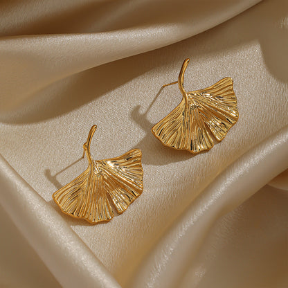 1 Pair Simple Style Ginkgo Leaf Plating Copper 18k Gold Plated Ear Studs