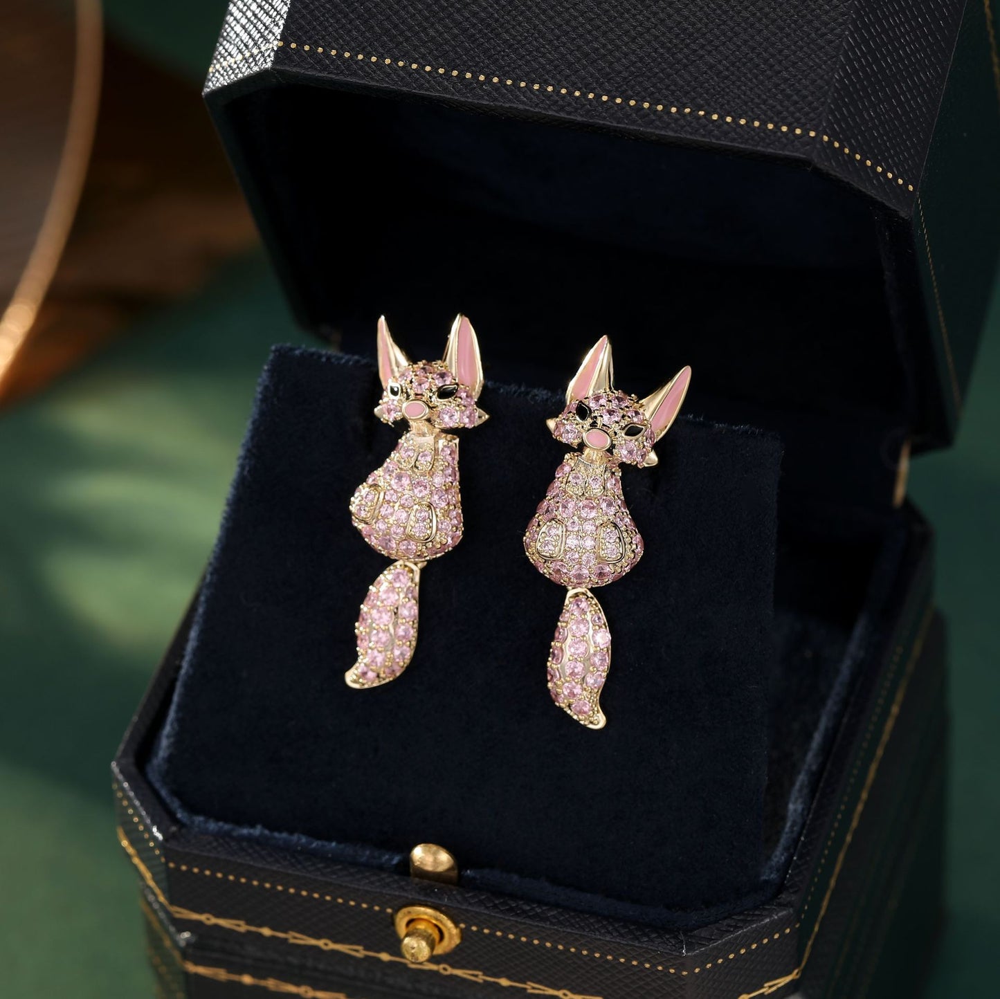 1 Pair Elegant Modern Style Animal Inlay Copper Zircon Ear Studs