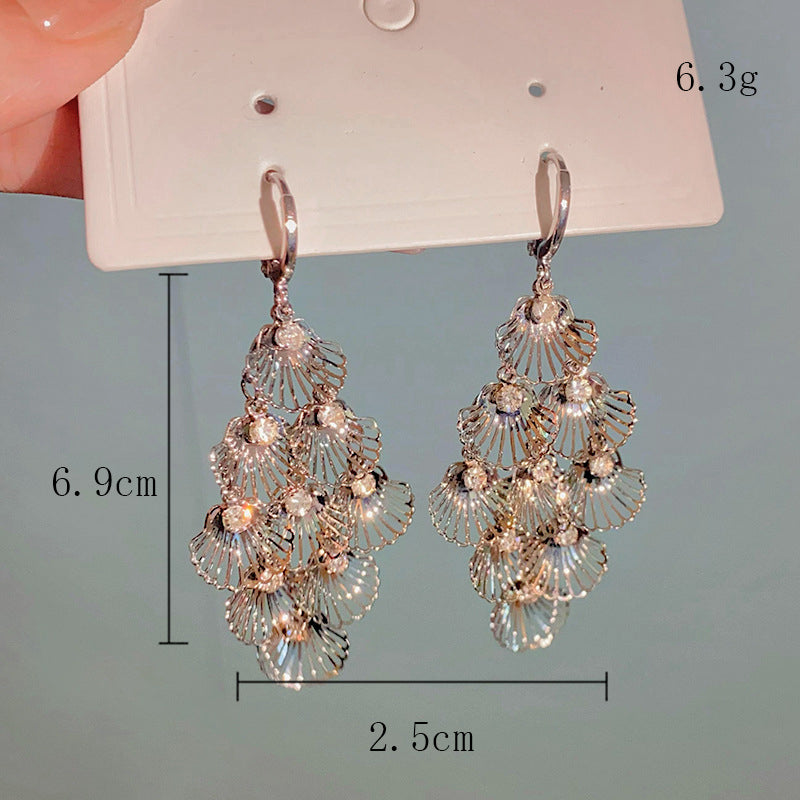 1 Pair Elegant Dog Sector Plating Inlay Alloy Rhinestones 14k Gold Plated Drop Earrings