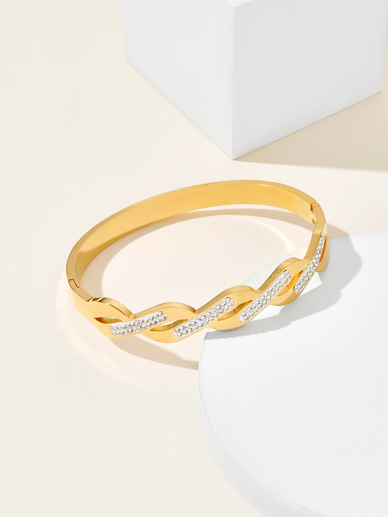 Simple Style Classic Style Solid Color Stainless Steel Plating Inlay Zircon 18k Gold Plated Bangle