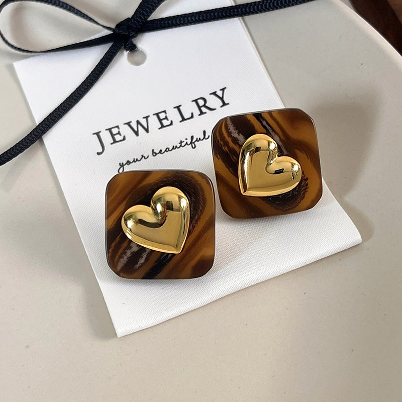 1 Pair Cute Heart Shape Plating Resin Gold Plated Ear Studs