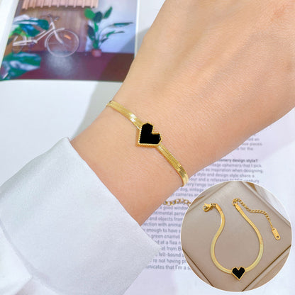 Simple Style Classic Style Heart Shape Titanium Steel Plating Inlay Shell Gold Plated Bracelets