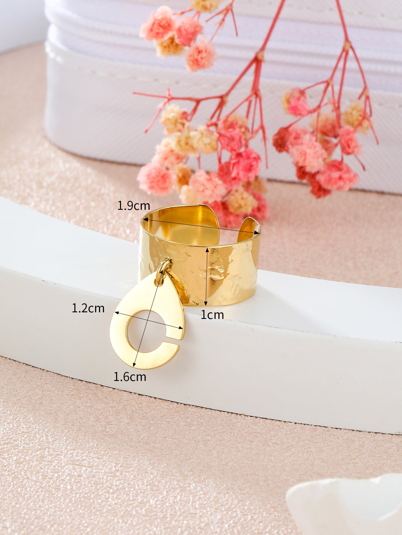 Retro Roman Style Solid Color Stainless Steel Plating 18k Gold Plated Charm Rings