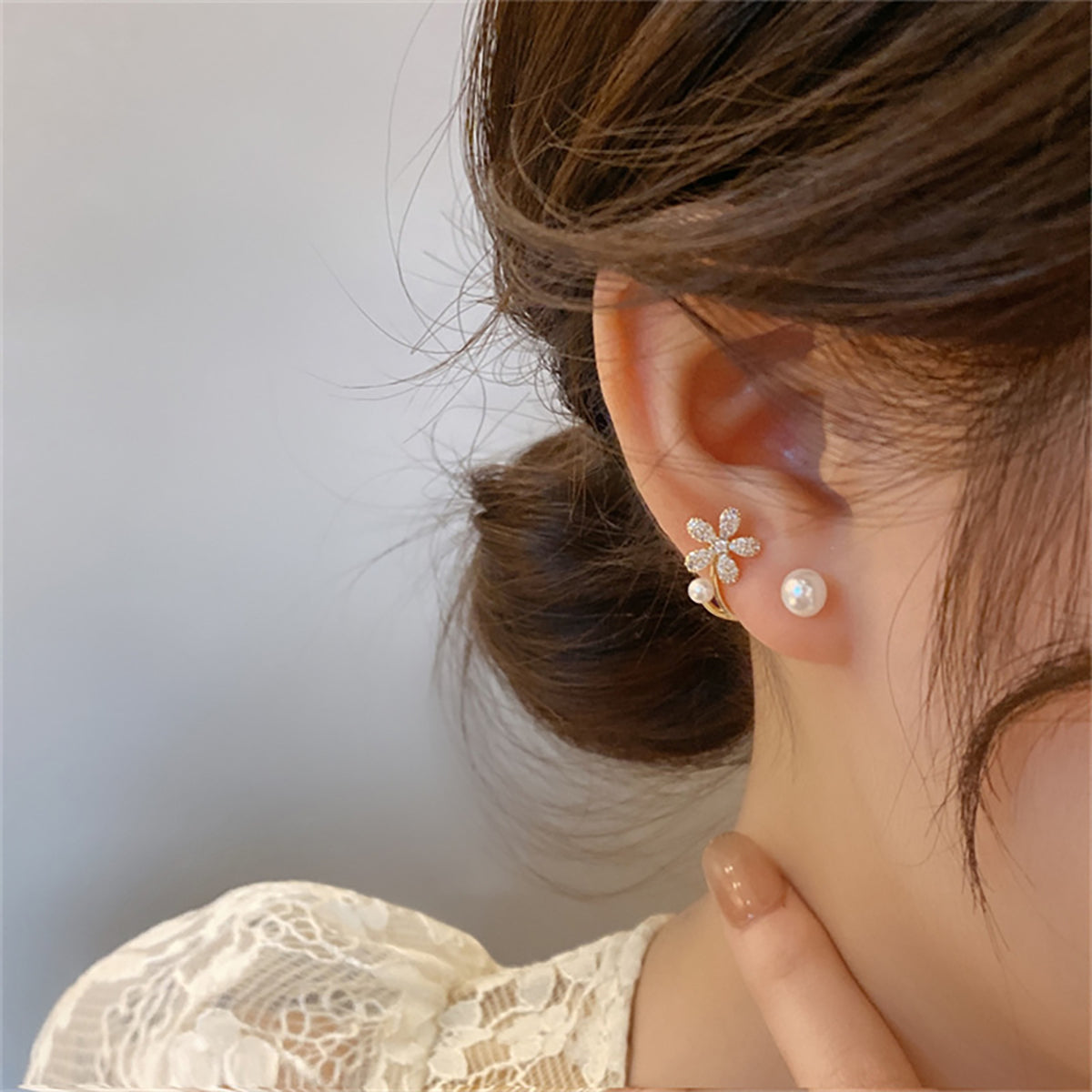 1 Pair Elegant Lady Shiny Petal Plating Inlay Sterling Silver Artificial Pearls Zircon Silver Plated Ear Studs