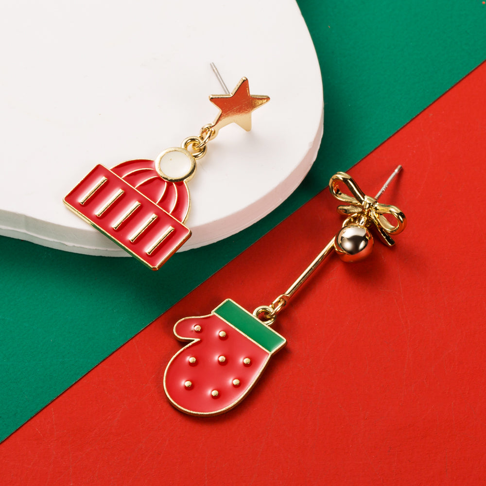 1 Pair Christmas Streetwear Christmas Tree Snowman Snowflake Enamel Alloy Gold Plated Drop Earrings