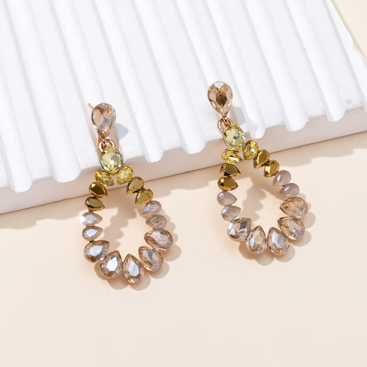 1 Pair Casual Vacation Water Droplets Alloy Glass Rhinestones Drop Earrings