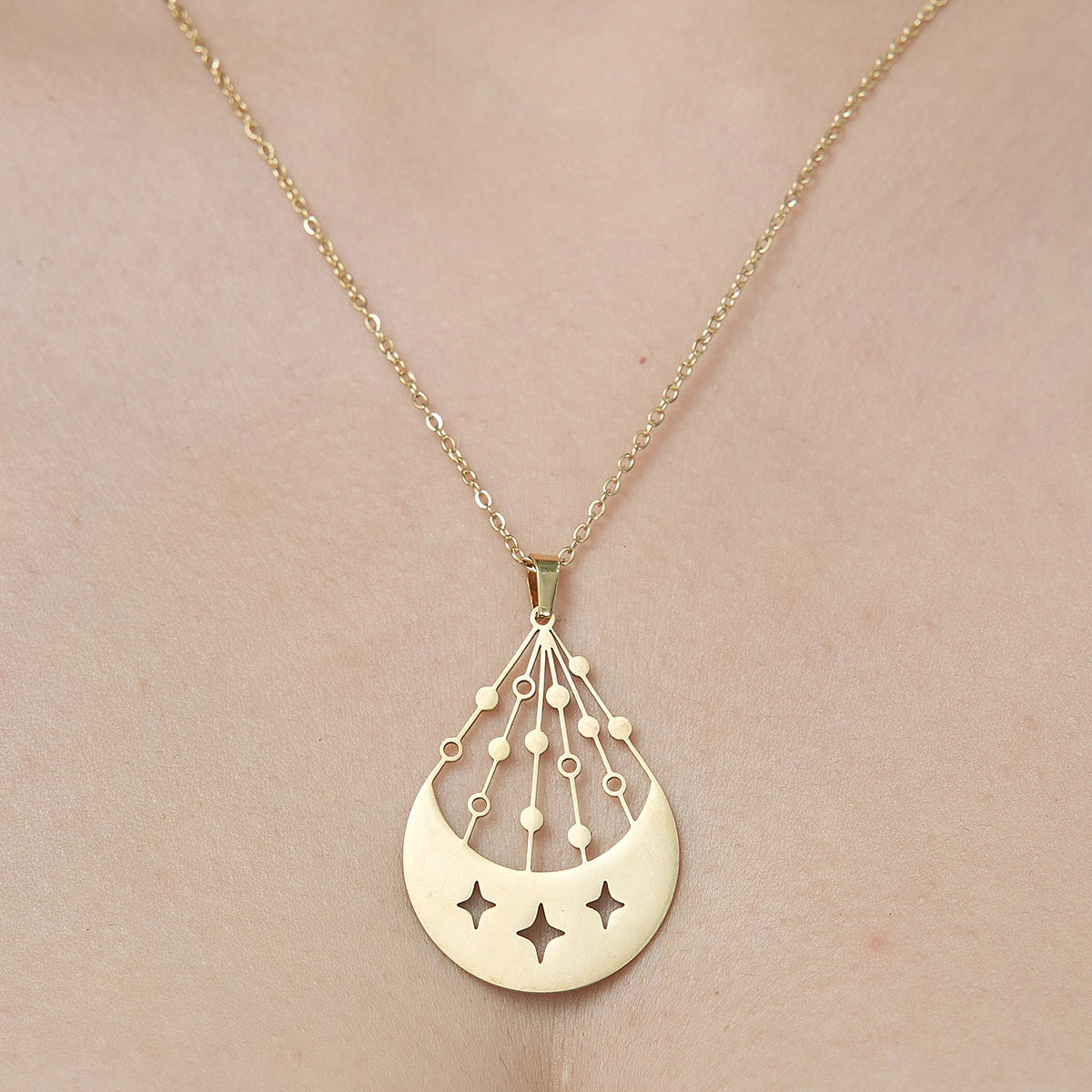 Wholesale Simple Style Star Moon Leaves Stainless Steel Titanium Steel Polishing Plating Pendant Necklace