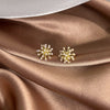 1 Piece Elegant Glam Lady Geometric Inlay Copper Artificial Pearls Gold Plated Ear Studs