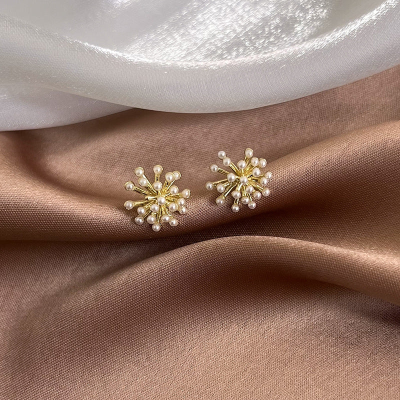 1 Piece Elegant Glam Lady Geometric Inlay Copper Artificial Pearls Gold Plated Ear Studs