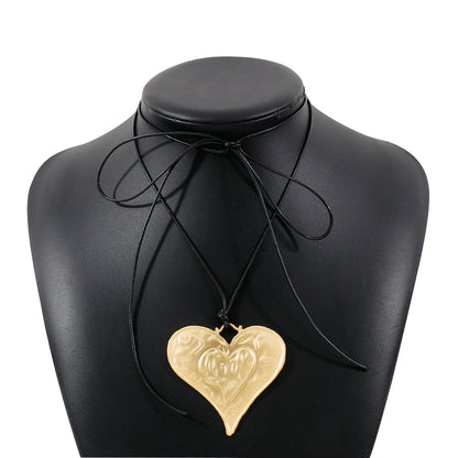 Exaggerated Modern Style Simple Style Heart Shape Flower Alloy Wholesale Pendant Necklace