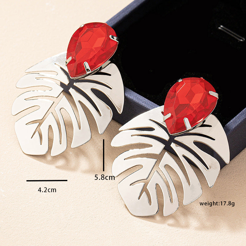 1 Pair Elegant Lady Vacation Leaves Plating Inlay Alloy Zircon Earrings