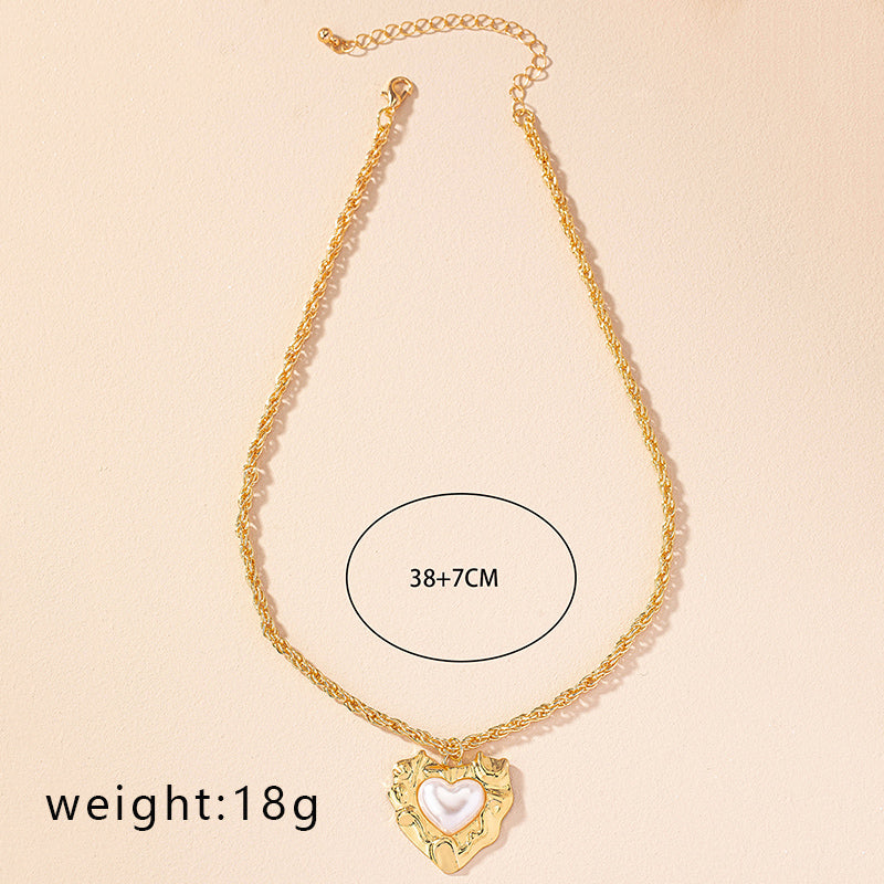 Retro Luxurious Commute Heart Shape Pearl Alloy Wholesale Pendant Necklace