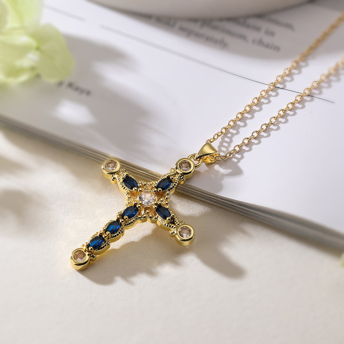 Simple Style Commute Cross Copper Plating Inlay Zircon 18k Gold Plated Pendant Necklace