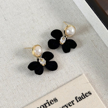 1 Pair Elegant Lady Flower Alloy Gold Plated Drop Earrings