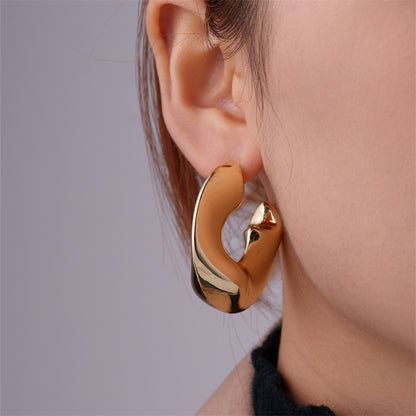 1 Pair Vintage Style Exaggerated U Shape Geometric Round Polishing Plating Pleated Copper Gold Plated Ear Studs