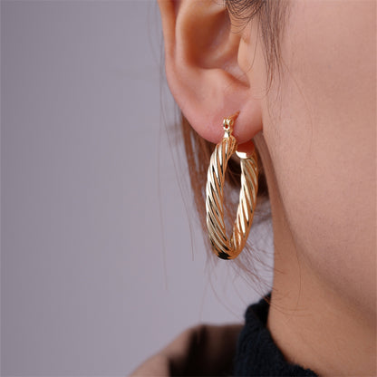 1 Pair Vintage Style Exaggerated U Shape Geometric Round Polishing Plating Pleated Copper Gold Plated Ear Studs