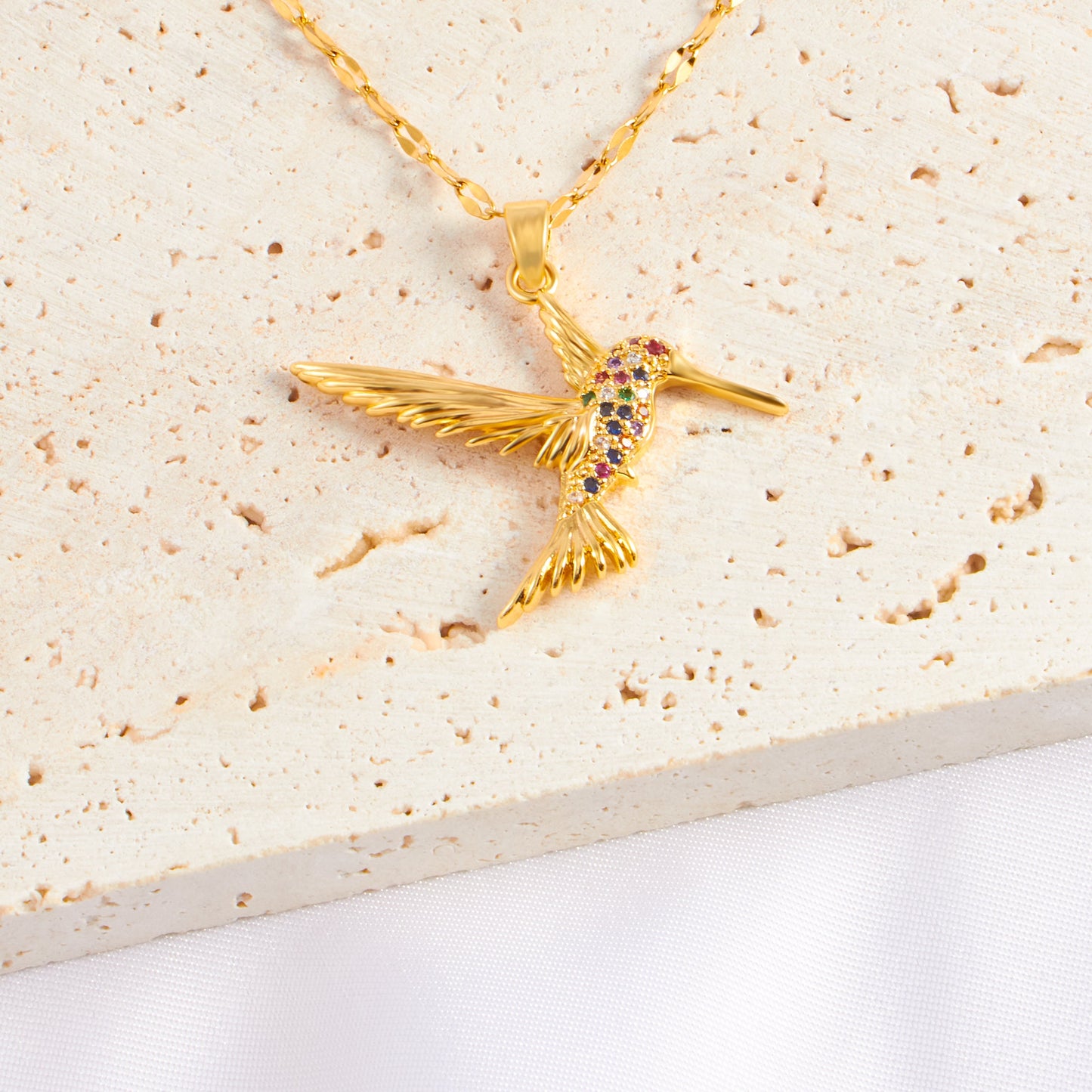 Wholesale Vintage Style Bird Stainless Steel Plating Inlay 18k Gold Plated Rhinestones Zircon Pendant Necklace