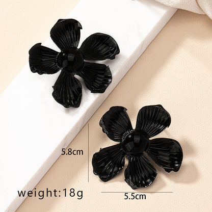 1 Pair Vintage Style Exaggerated Flower Stoving Varnish Plating Iron Gold Plated Ear Studs