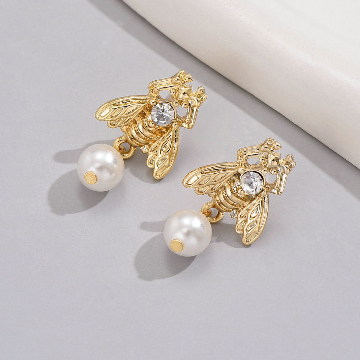 1 Pair Simple Style Insect Bow Knot Pearl Inlay Alloy Zinc Rhinestones Drop Earrings Ear Studs