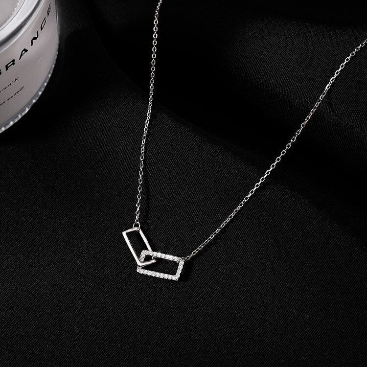 Elegant Lady Geometric Alloy Inlay Rhinestones Women's Pendant Necklace