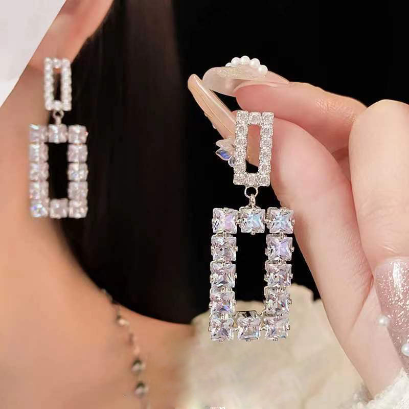 1 Pair Simple Style Rectangle Plating Inlay Alloy Crystal Rhinestones Zircon Gold Plated Silver Plated Drop Earrings