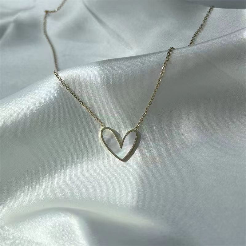 Simple Style Heart Shape Stainless Steel Plating Inlay Shell 18k Gold Plated Necklace