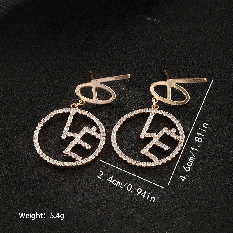 1 Pair Xuping Modern Style Letter Plating Inlay Alloy Artificial Gemstones 18k Gold Plated Drop Earrings