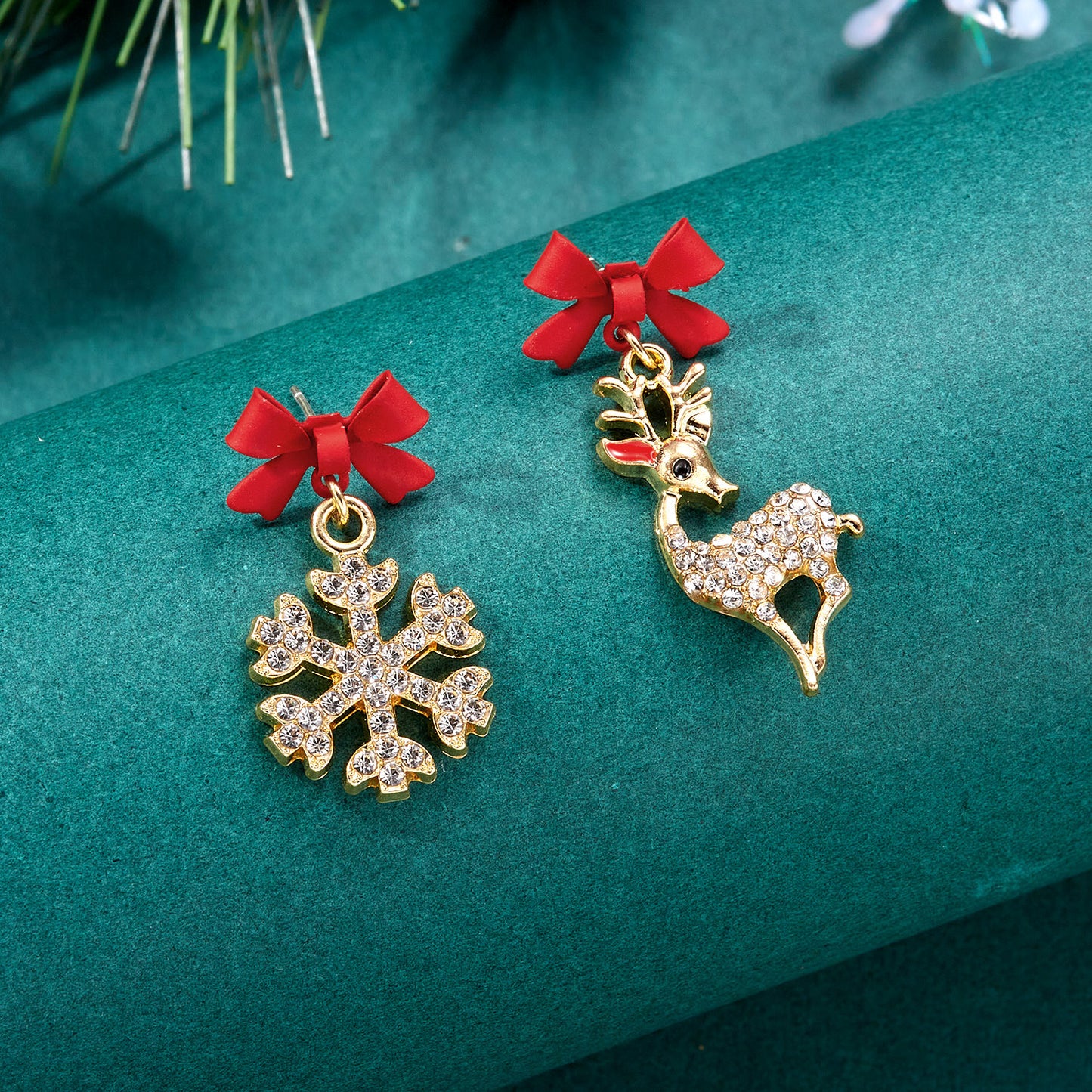 1 Pair Cute Christmas Tree Snowflake Elk Plating Alloy Drop Earrings