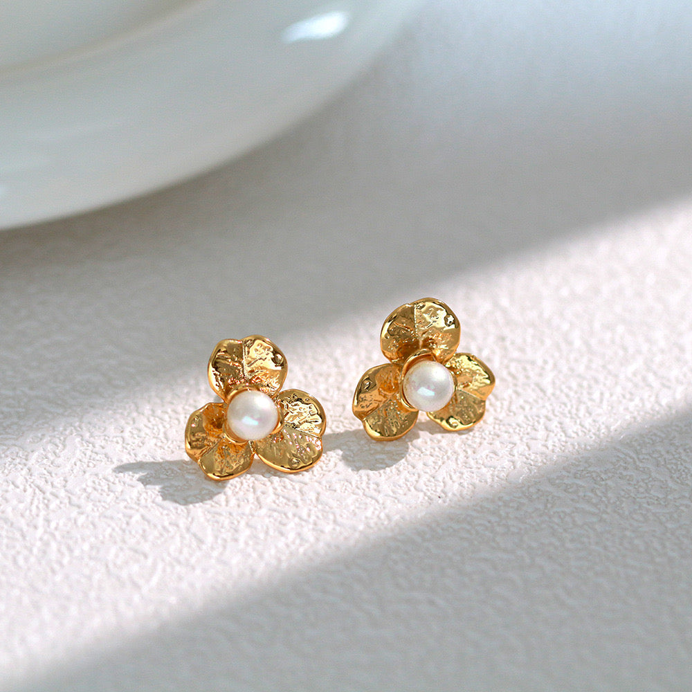 1 Pair Casual Basic Flower Plating Inlay Stainless Steel Artificial Pearls 14k Gold Plated Ear Studs