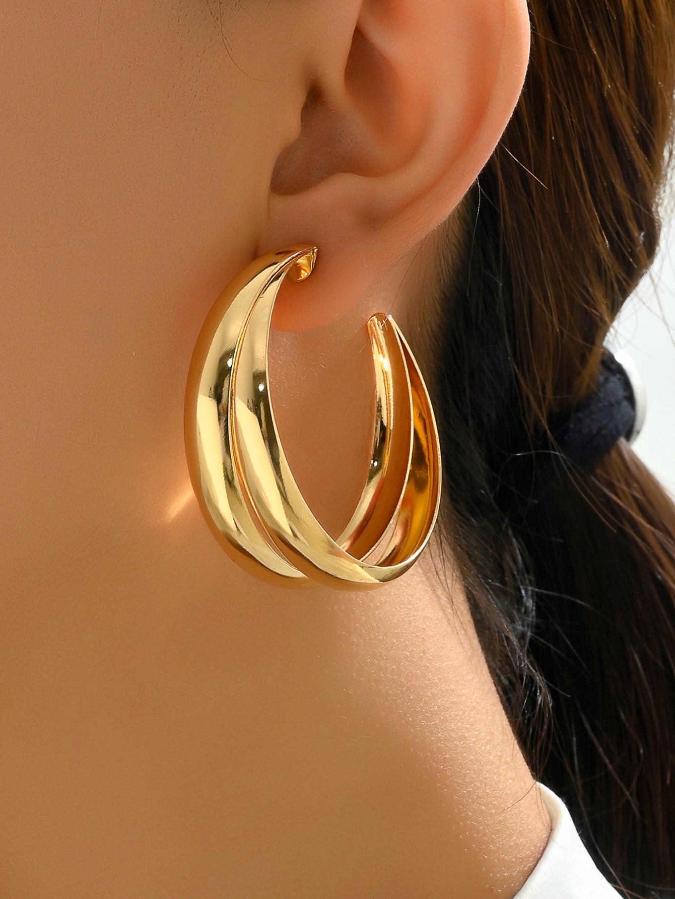 1 Pair Elegant Lady Solid Color Alloy Hoop Earrings