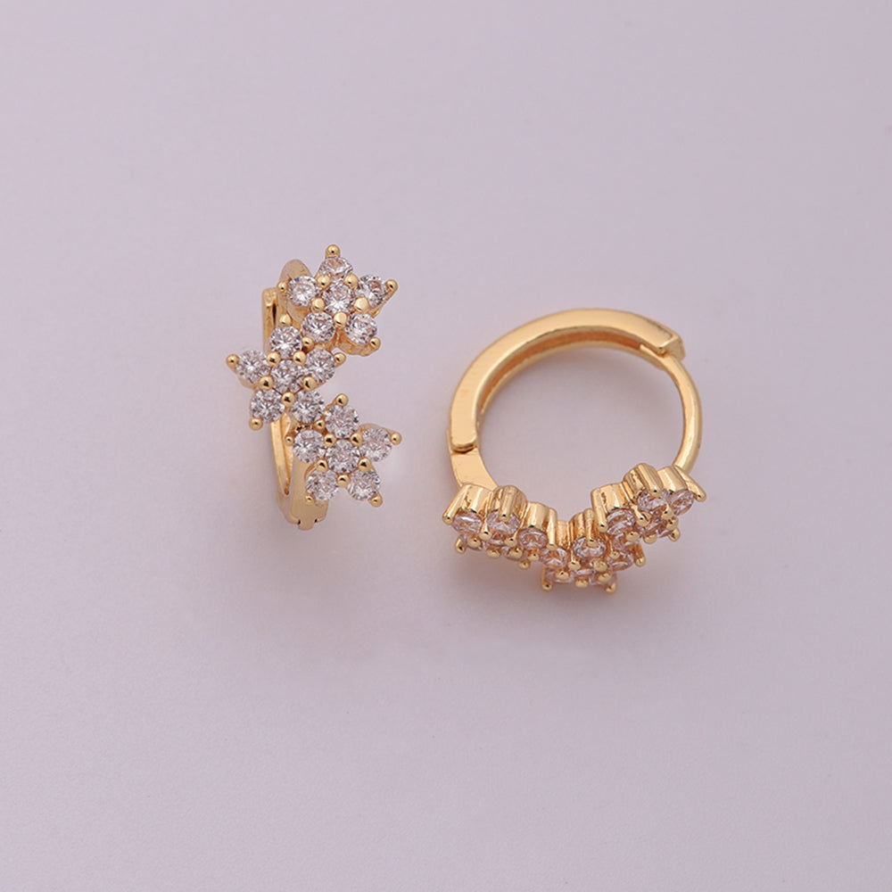 1 Pair Elegant Sweet Shamrock Four Leaf Clover Flower Plating Inlay Imitation Diamond Copper Zircon 18k Gold Plated Hoop Earrings