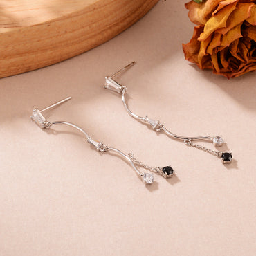 1 Pair Simple Style Curve Tassel Tassel Plating Inlay Copper Zircon White Gold Plated Drop Earrings