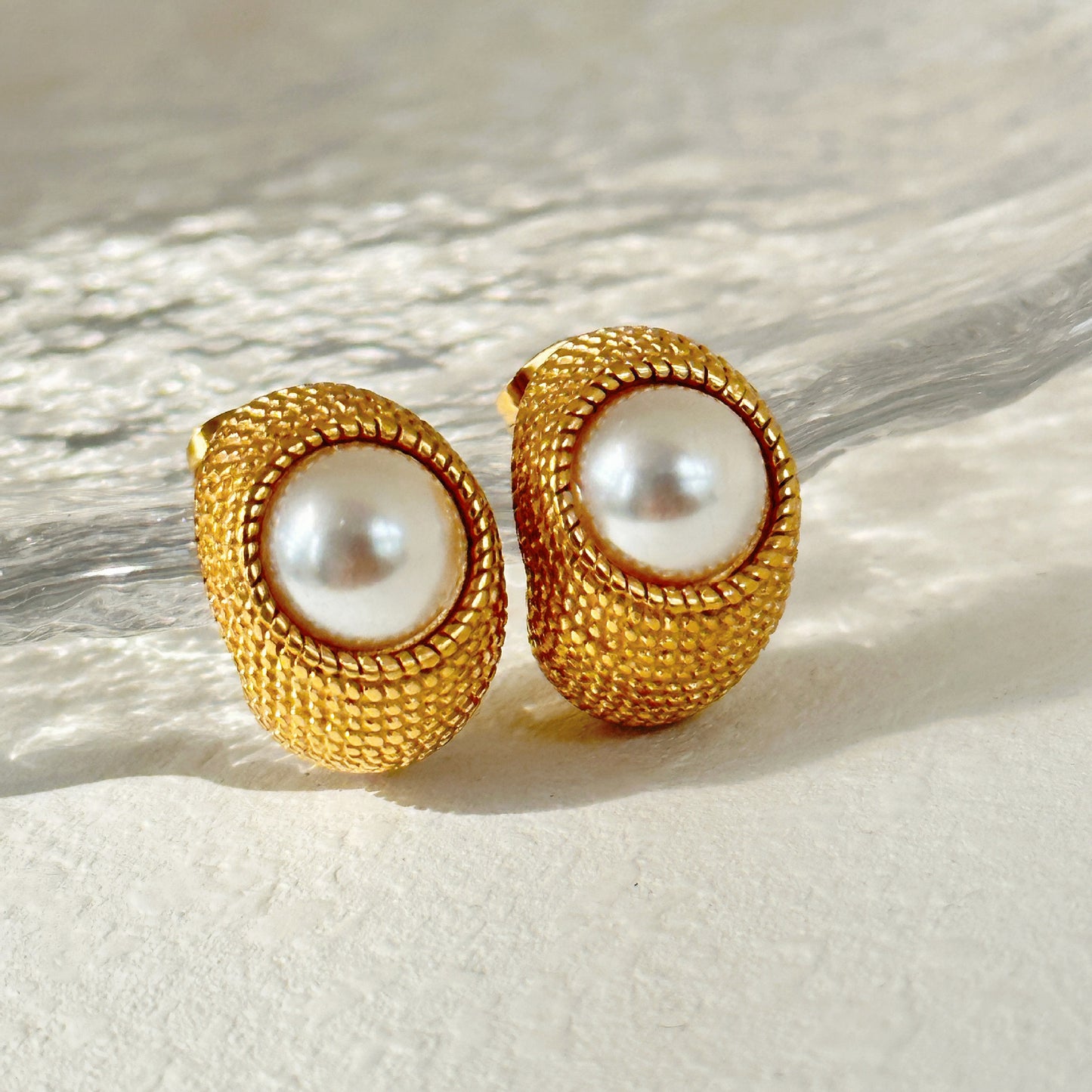 1 Pair Ig Style Casual Round Solid Color Plating Inlay Stainless Steel Artificial Pearls 14k Gold Plated Ear Studs