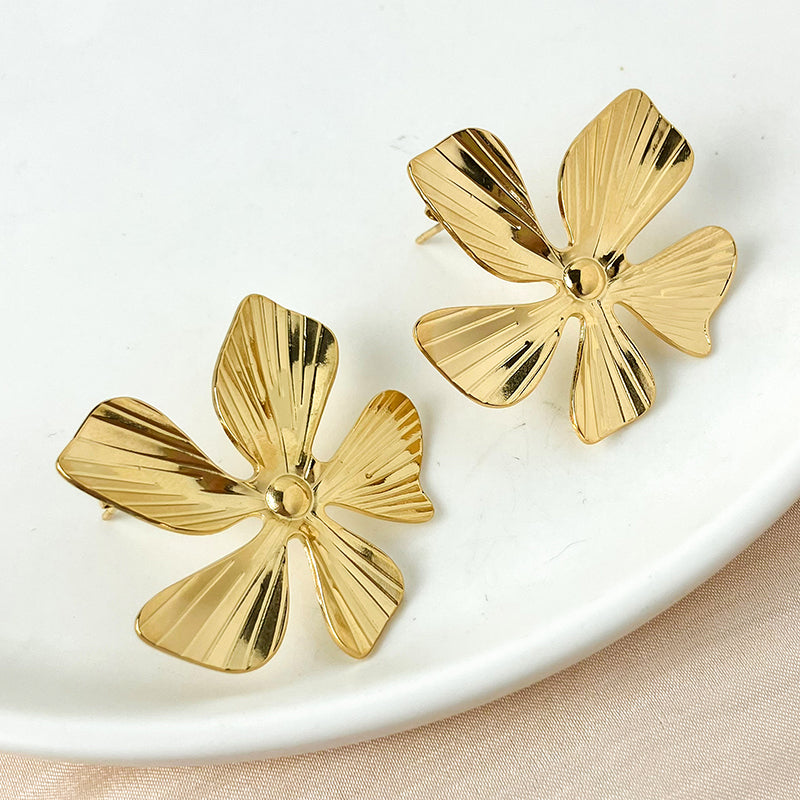 1 Pair Elegant Romantic Sweet Flower Plating Stainless Steel Gold Plated Ear Studs