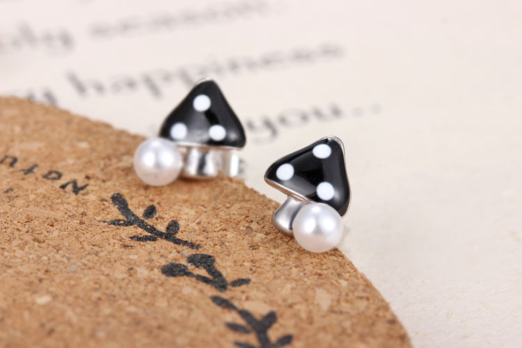 1 Pair Simple Style Commute Mushroom Inlay Copper Pearl Ear Studs