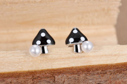 1 Pair Simple Style Commute Mushroom Inlay Copper Pearl Ear Studs