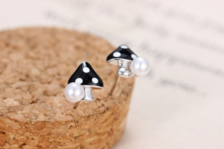 1 Pair Simple Style Commute Mushroom Inlay Copper Pearl Ear Studs