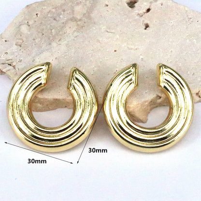 1 Pair Simple Style C Shape Plating Hollow Out Copper 18k Gold Plated Ear Cuffs