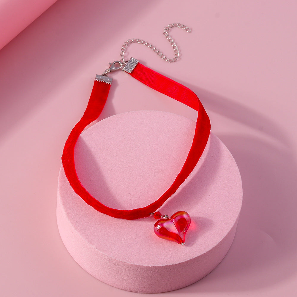 Romantic Heart Shape Velvet Synthetic Resin Valentine's Day Women's Choker