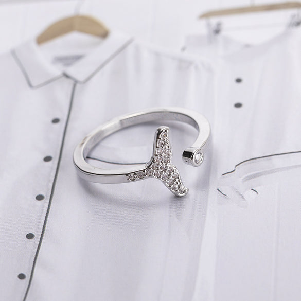 Simple Style Fish Tail Copper Plating Inlay Artificial Gemstones Open Rings