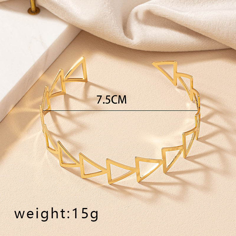 Punk Simple Style Triangle Alloy Plating Hollow Out Gold Plated Women's Arm Bracelet