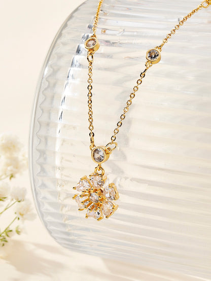 Simple Style Flower Copper Inlay Zircon 18k Gold Plated Pendant Necklace