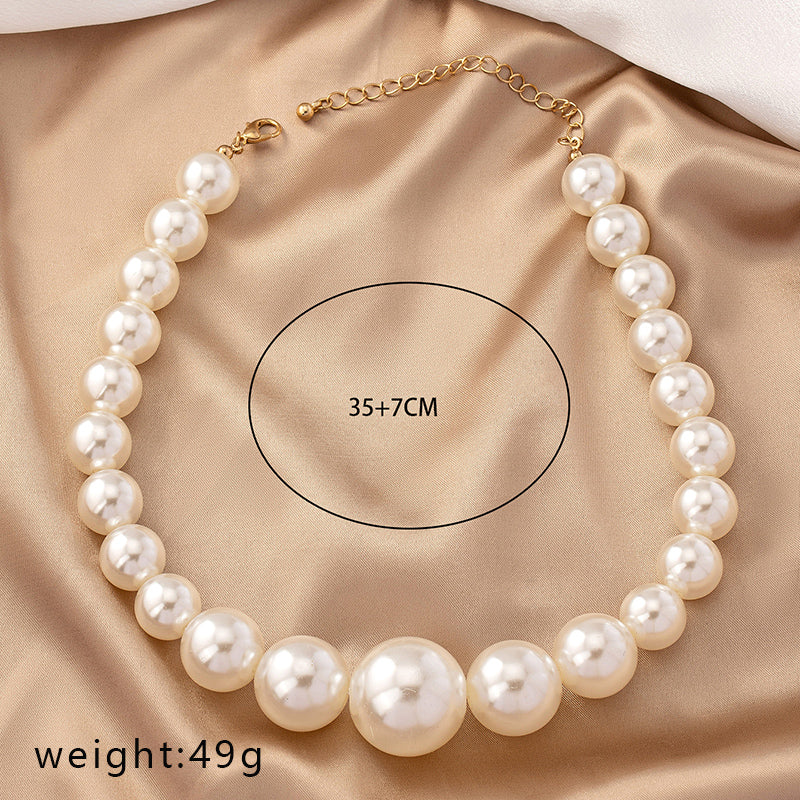 Elegant Round Imitation Pearl Beaded Women's Pendant Necklace