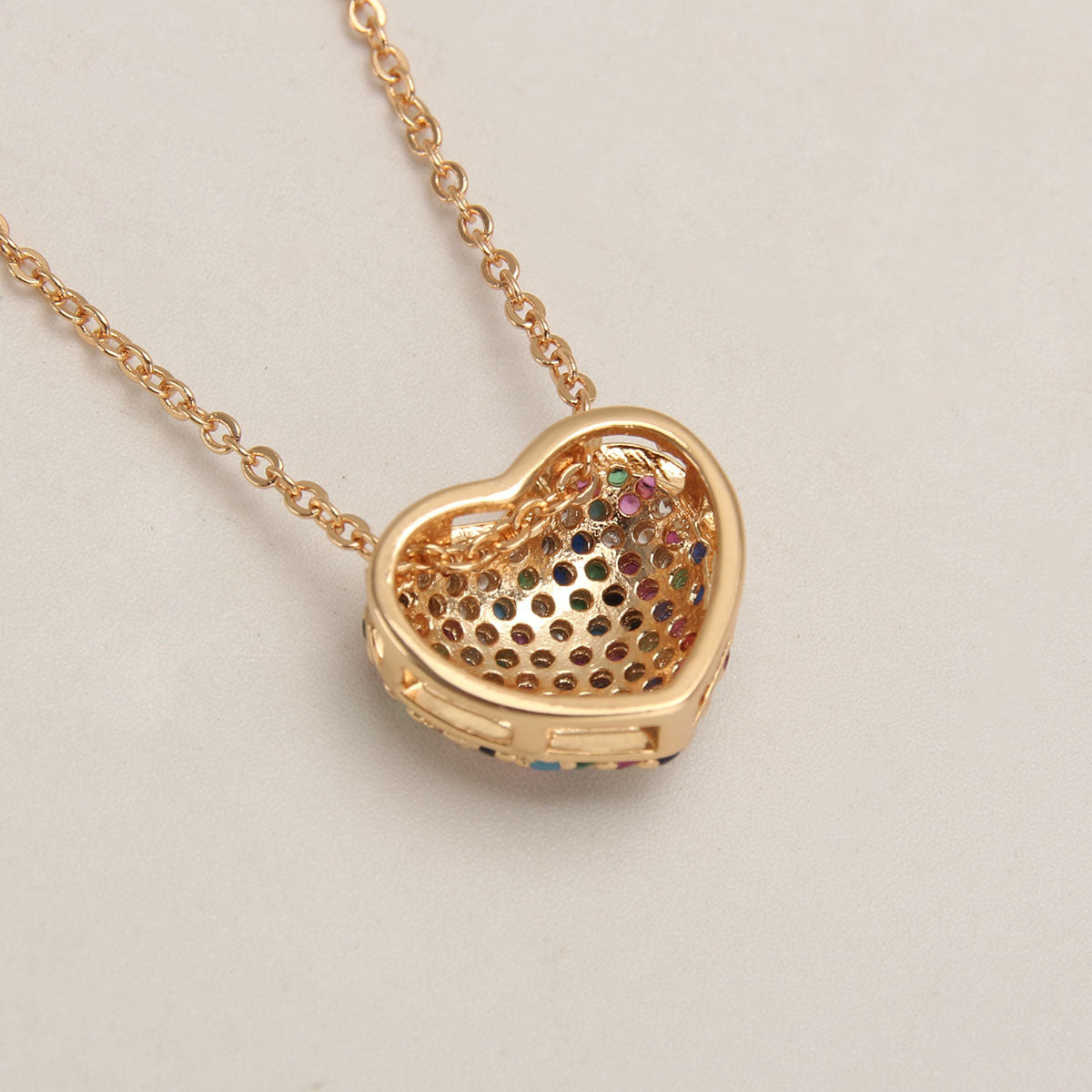 Elegant Simple Style Heart Shape Copper Plating Inlay Zircon Gold Plated Pendant Necklace