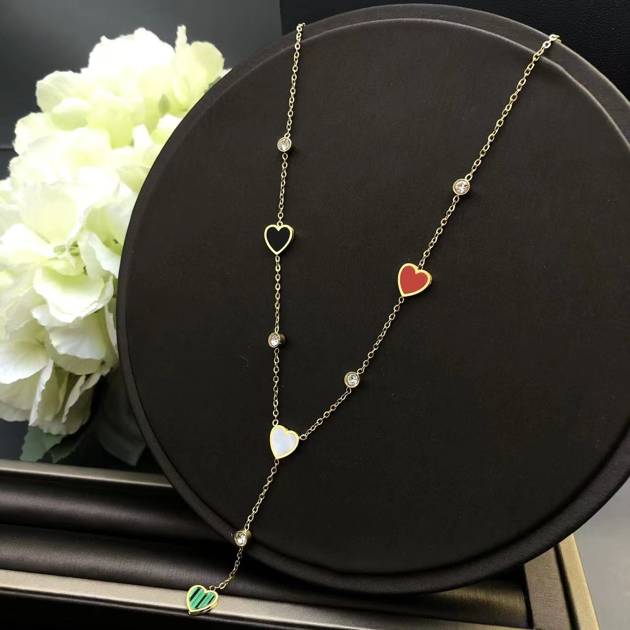 Modern Style Classic Style Heart Shape Stainless Steel Plating Inlay Shell Zircon Gold Plated Pendant Necklace