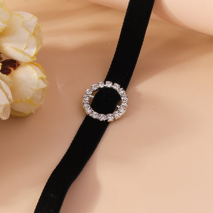 Elegant Glam Solid Color Velvet Zinc Alloy Inlay Rhinestones Women's Choker