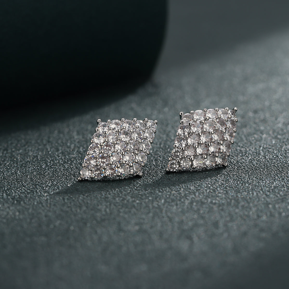 1 Pair Simple Style Rhombus Inlay Copper Zircon Ear Studs